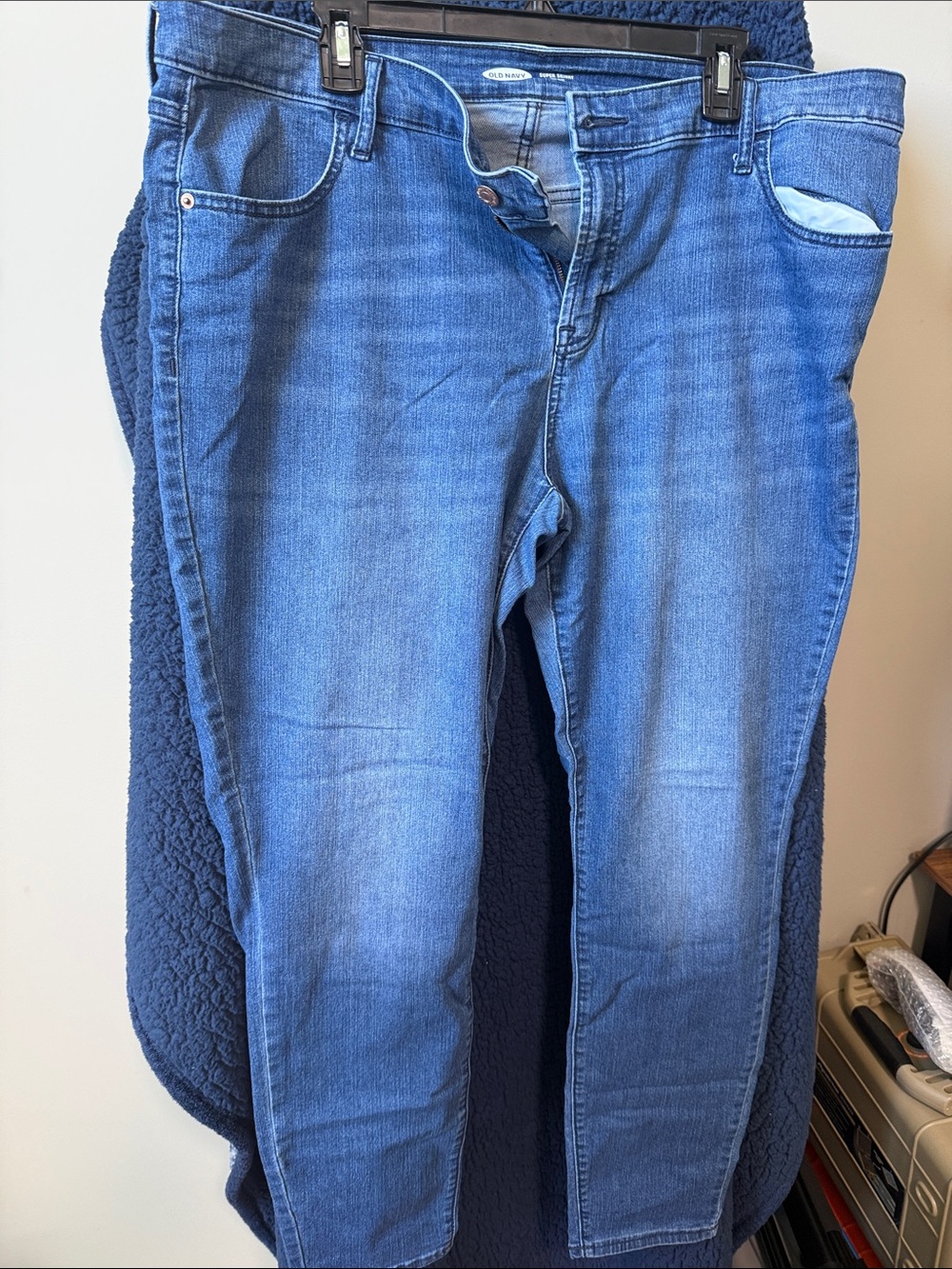 Old Navy 18 Long Slim Skinny Jeans in Medium Blue (116)